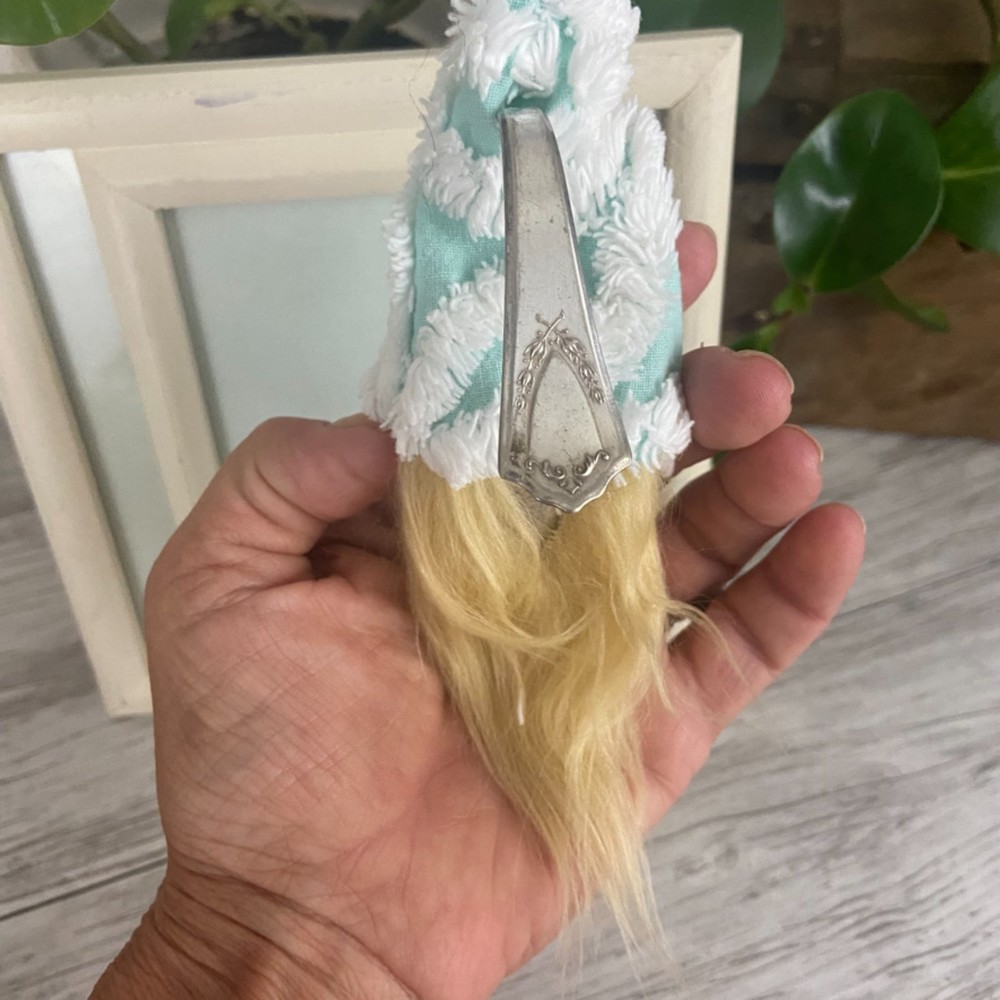 SOLD ❌Vintage Beach Shell Aqua Chenille Silver Plated Spoon Gnome Ornament Faux - Picture 7 of 12